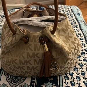 Michael Kors bag. Beige